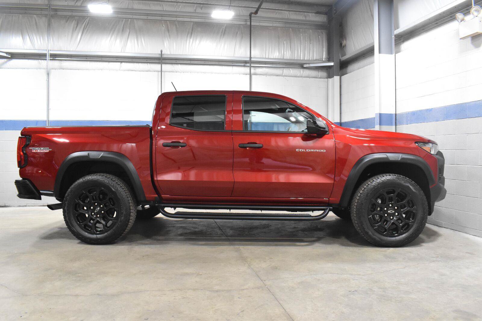 Used 2026 Chevrolet Colorado Trail Boss AWD/4WD image 29