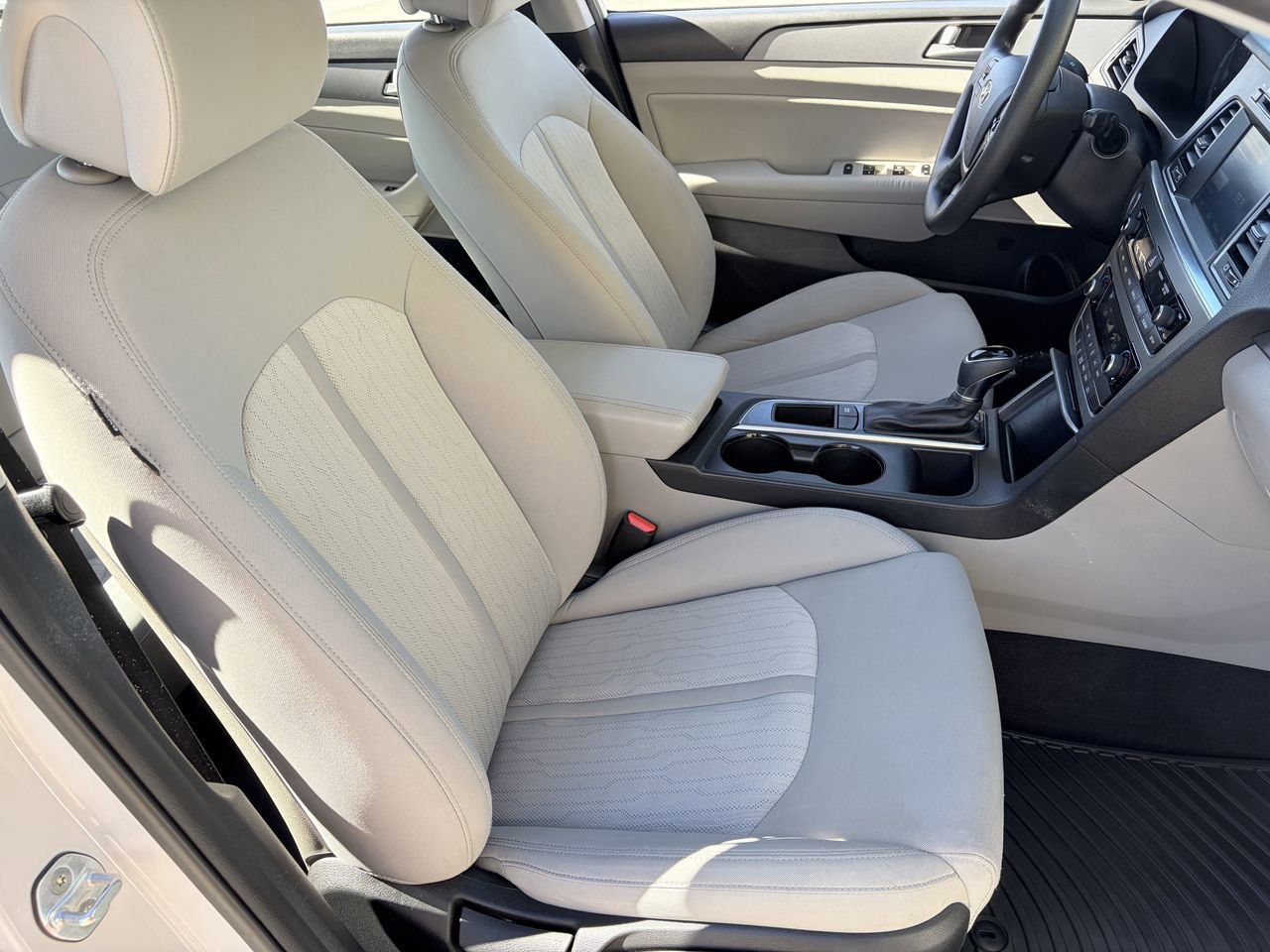 Used 2017 Hyundai Sonata SE image 10