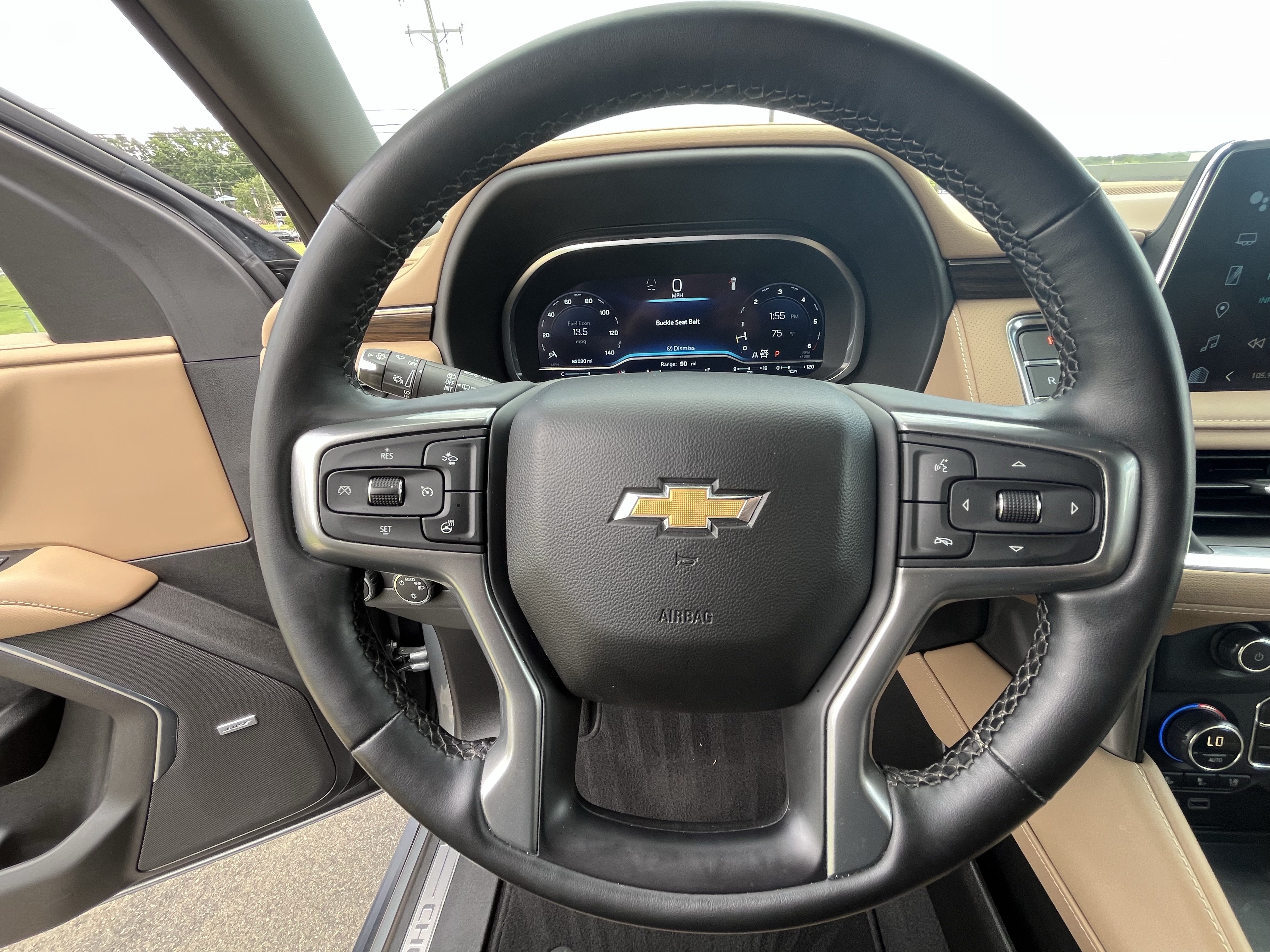 Used 2023 Chevrolet Tahoe Premier w/ Premium Package 2 AWD/4WD image 19