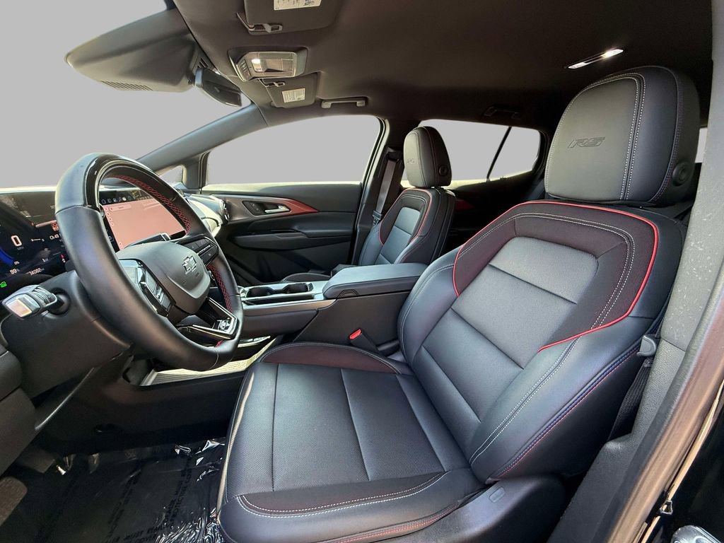 Used 2024 Chevrolet Equinox EV RS image 2