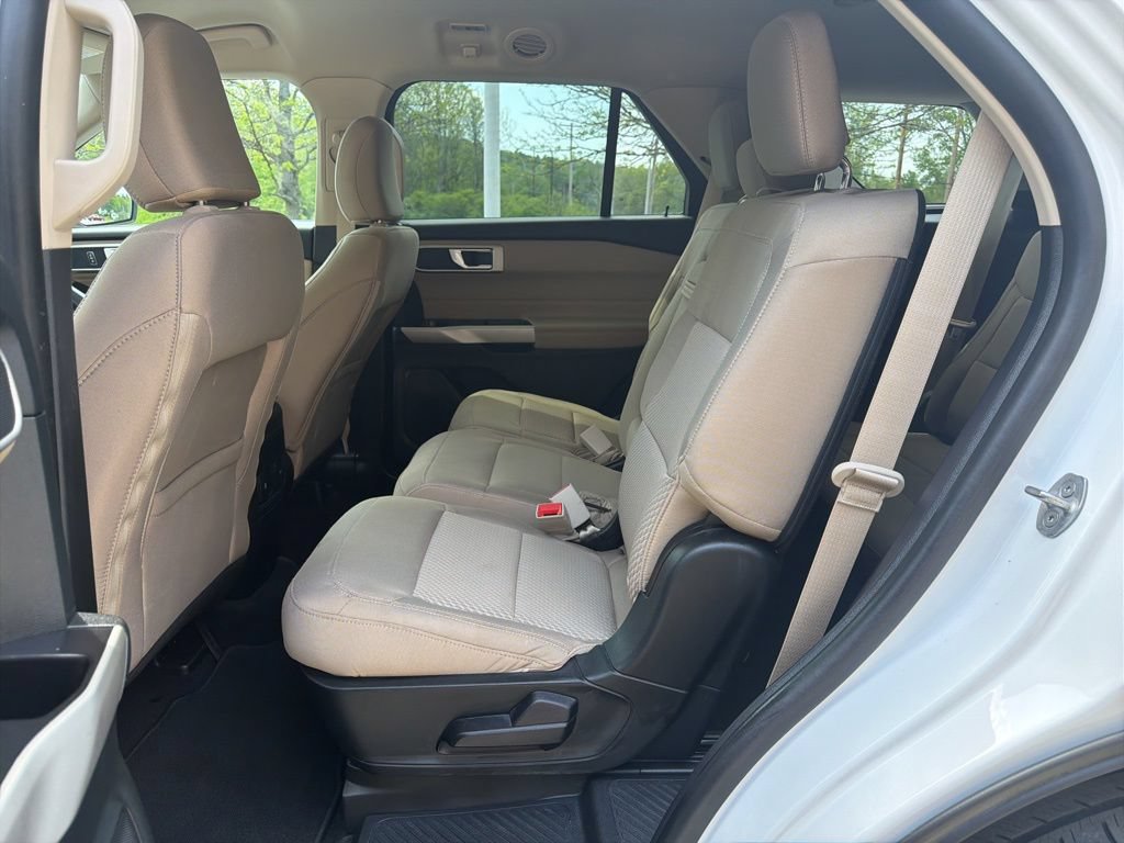 Used 2022 Ford Explorer XLT AWD/4WD image 17