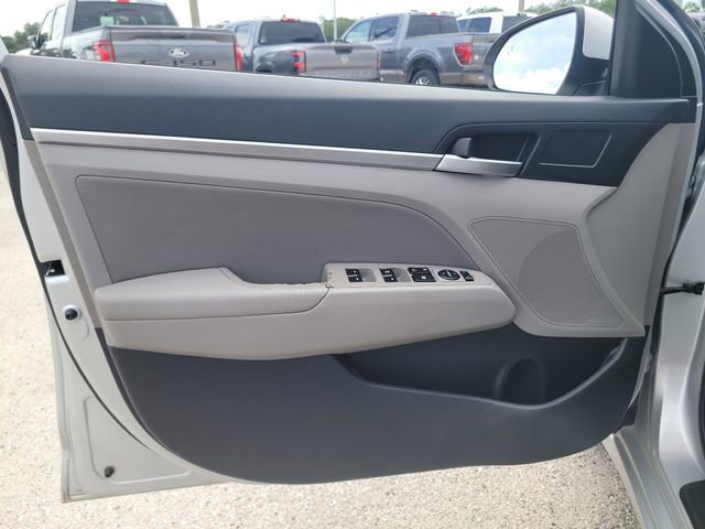 Used 2020 Hyundai Elantra SEL FWD image 15
