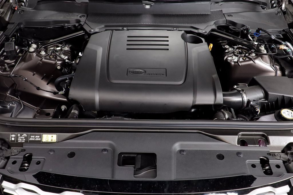 New 2025 Land Rover Discovery S AWD/4WD image 24