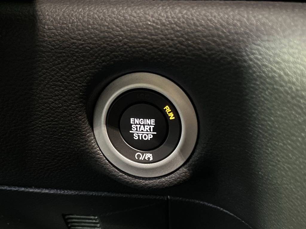 New 2026 Chrysler Pacifica Select image 20