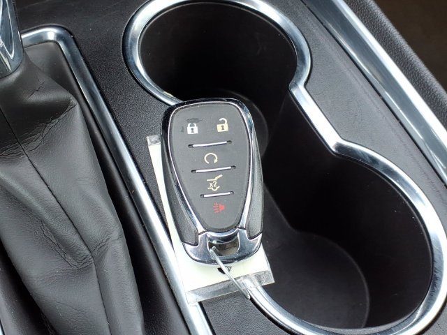 Used 2023 Chevrolet Traverse LT AWD/4WD image 27