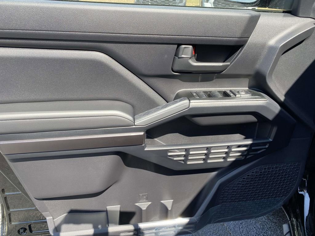 New 2026 Toyota 4Runner SR5 image 13