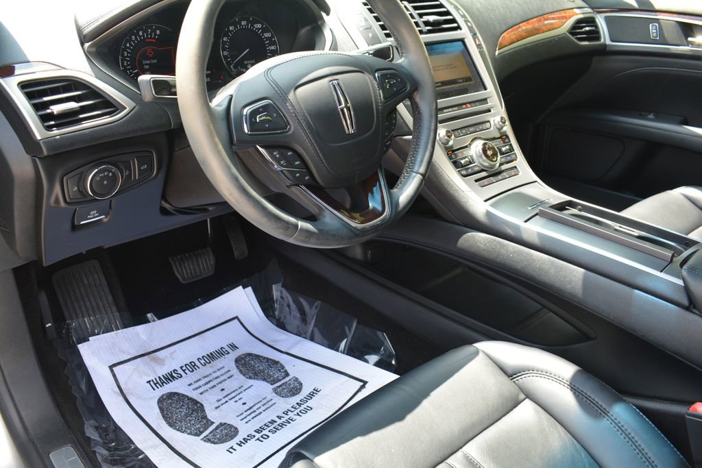 Used 2018 Lincoln MKZ Select w/ Select Plus Package AWD/4WD image 12