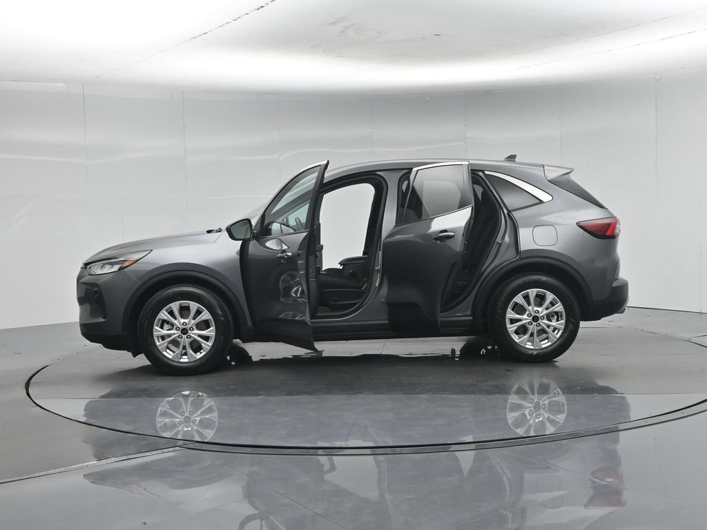 Used 2024 Ford Escape Active FWD image 5