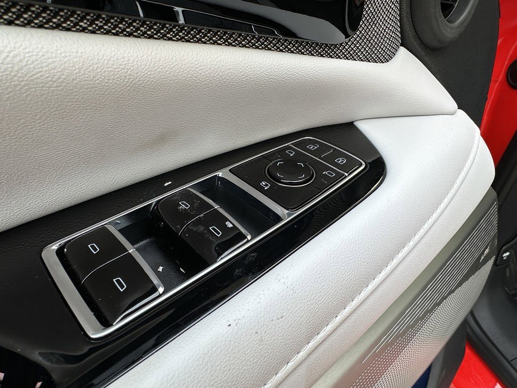 New 2026 Cadillac Optiq Sport 2 image 18