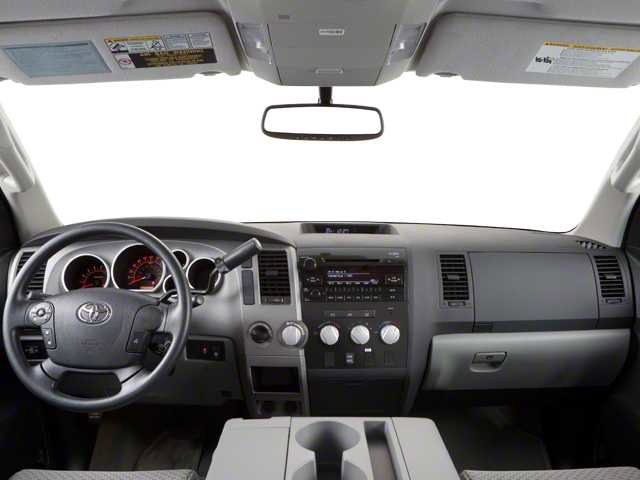 Used 2010 Toyota Tundra 4x4 CrewMax image 6