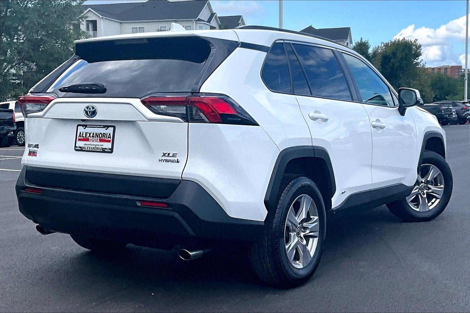 Used 2023 Toyota RAV4 XLE w/ Convenience Package AWD/4WD image 12