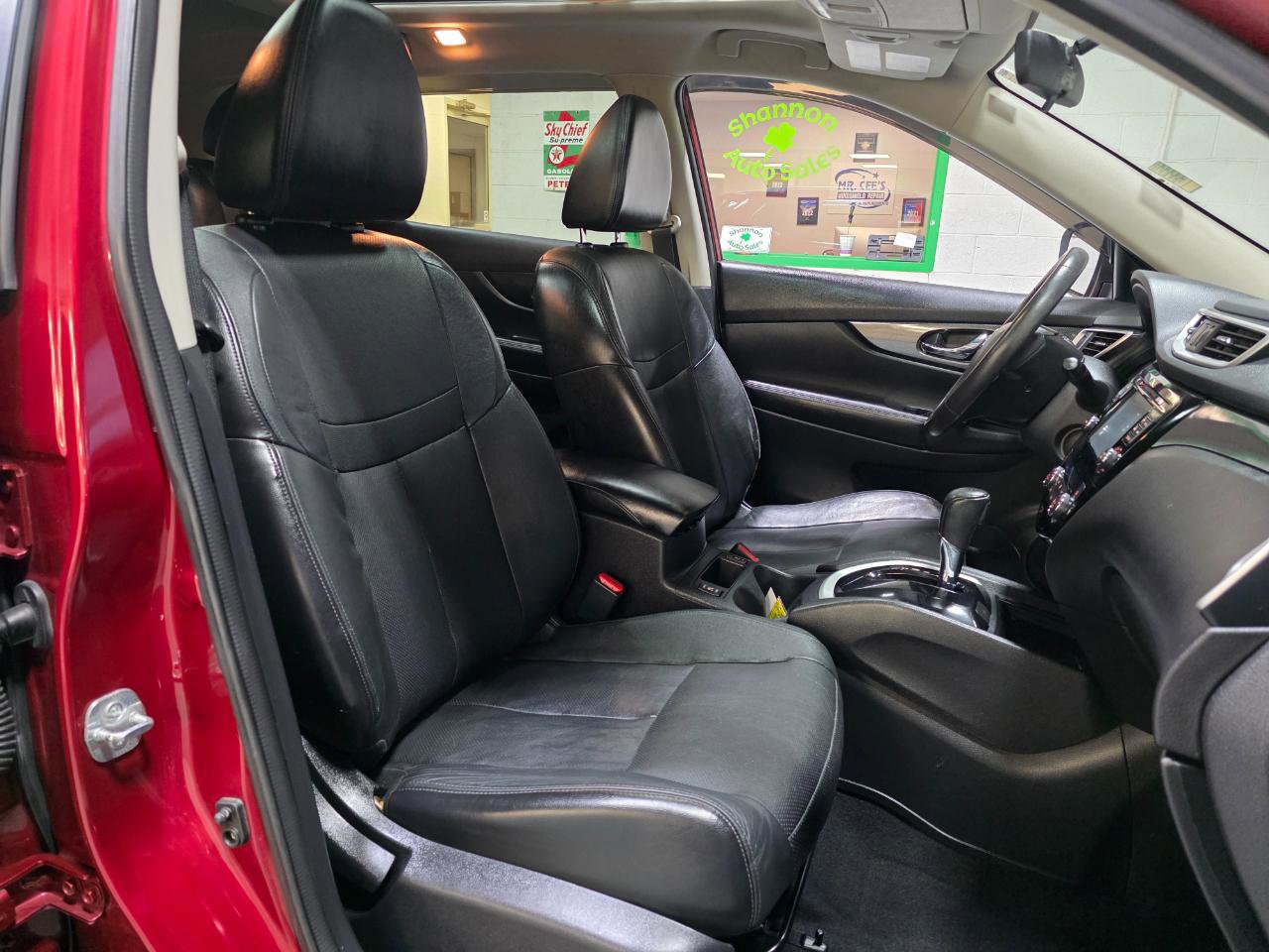 Used 2014 Nissan Rogue SL w/ SL Premium Package image 24