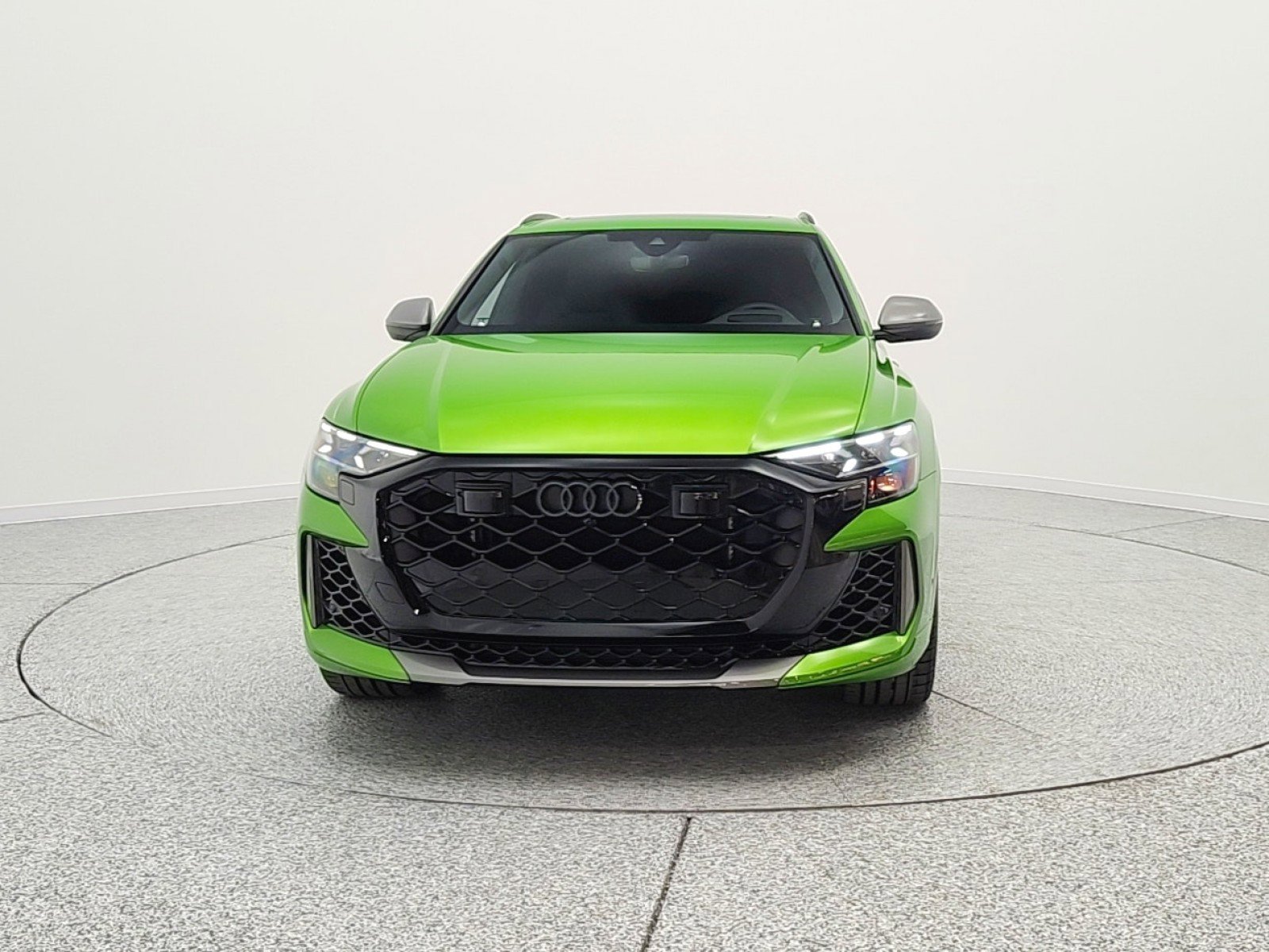 Used 2025 Audi RS Q8 performance AWD/4WD image 2