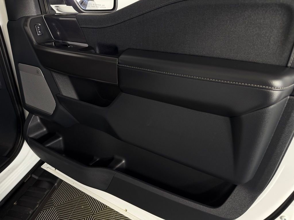 Used 2025 Ford F150 Lariat image 33