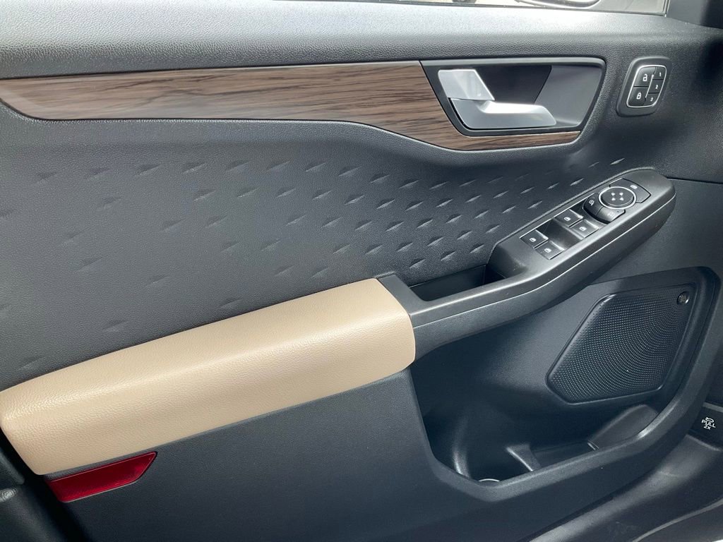 Used 2020 Ford Escape Titanium w/ Titanium Premium Package 2.0 image 48