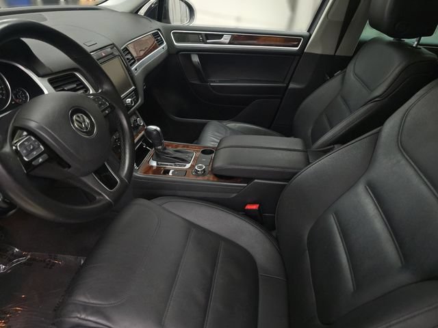 Used 2012 Volkswagen Touareg VR6 AWD/4WD image 10