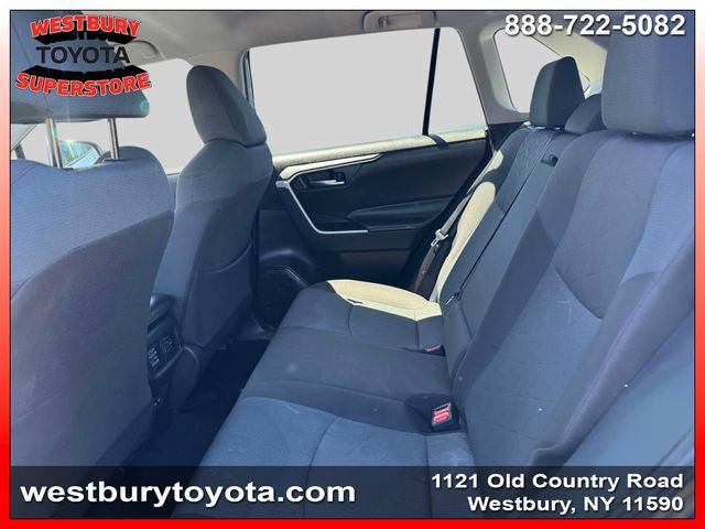Used 2024 Toyota RAV4 XLE AWD/4WD image 14