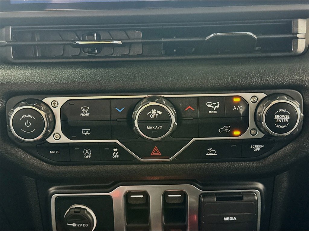 Used 2024 Jeep Wrangler Sport S image 15