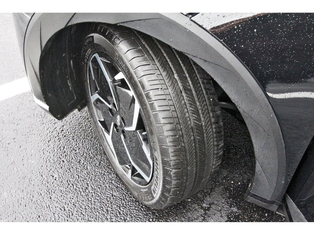 Certified 2024 Hyundai Ioniq 5 SE RWD image 33