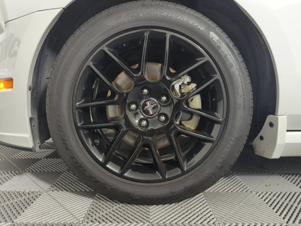 Used 2014 Ford Mustang Coupe w/ Equipment Group 102A RWD image 20