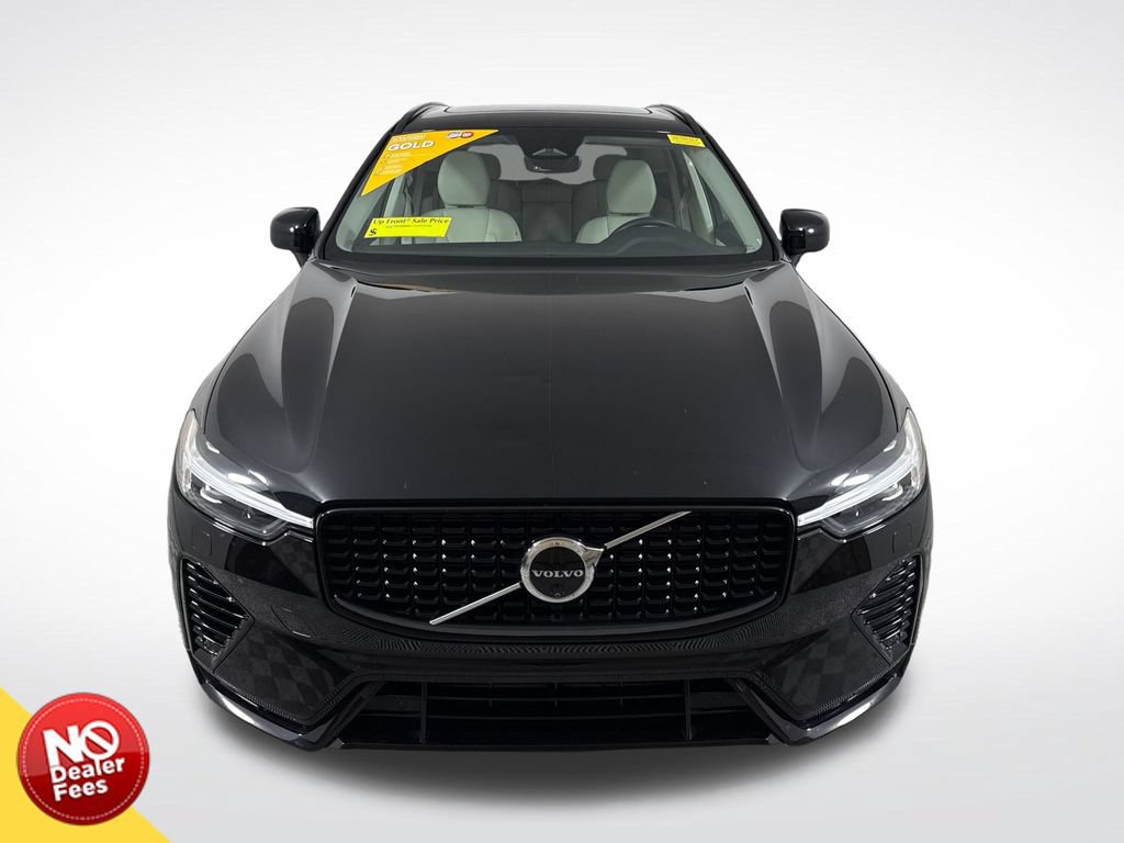 Used 2025 Volvo XC60 T8 Plus w/ Protection Package Premier AWD/4WD image 8
