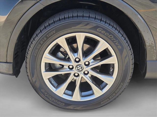Certified 2018 Toyota RAV4 Limited image 23