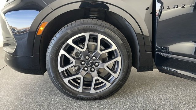 Used 2025 Chevrolet Blazer RS image 51