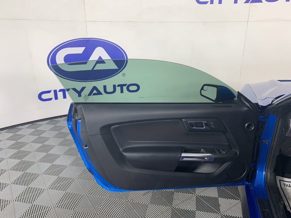 Used 2019 Ford Mustang GT w/ Ford Safe & Smart Package image 14