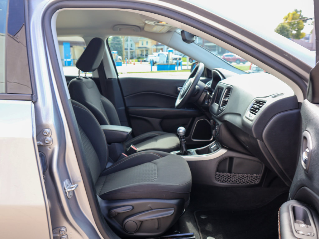 Used 2019 Jeep Compass Sport FWD image 26