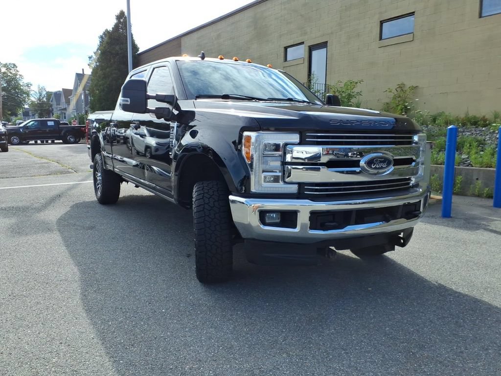 Used 2019 Ford F250 Lariat w/ Lariat Ultimate Package AWD/4WD image 4