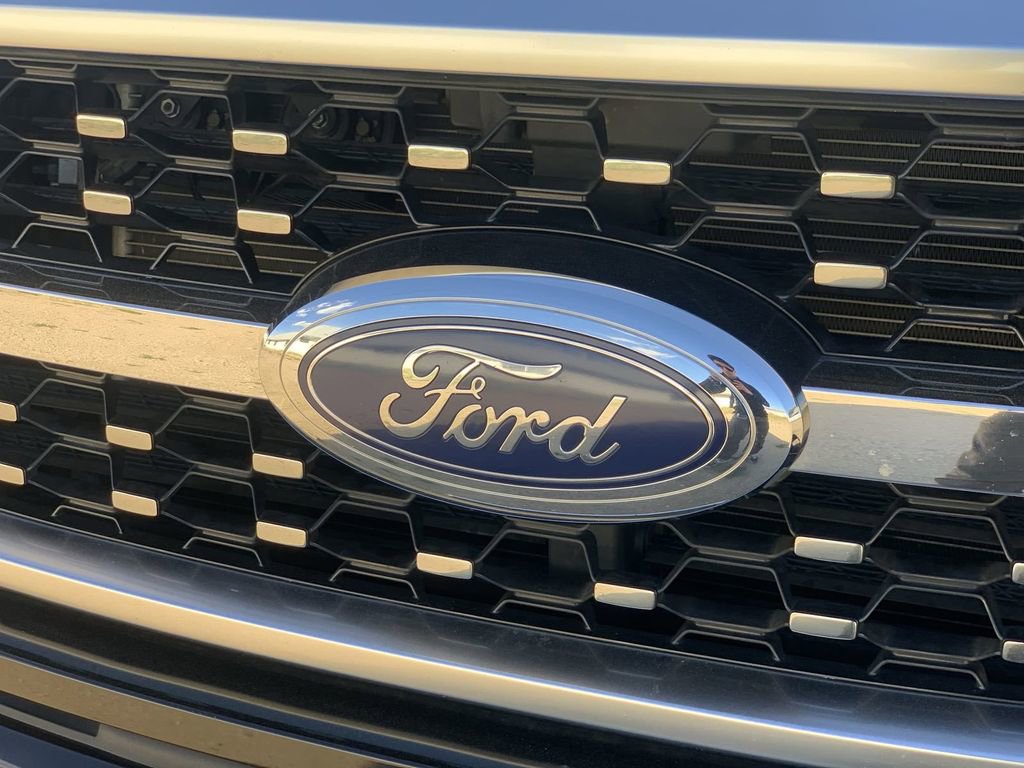 Used 2023 Ford F150 Platinum image 29