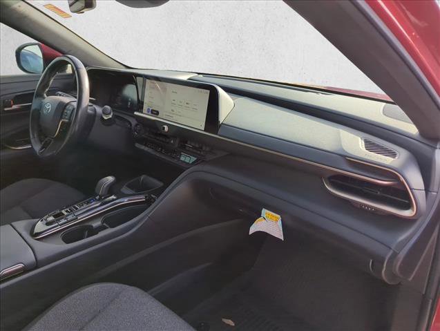 Certified 2024 Toyota Crown XLE image 24