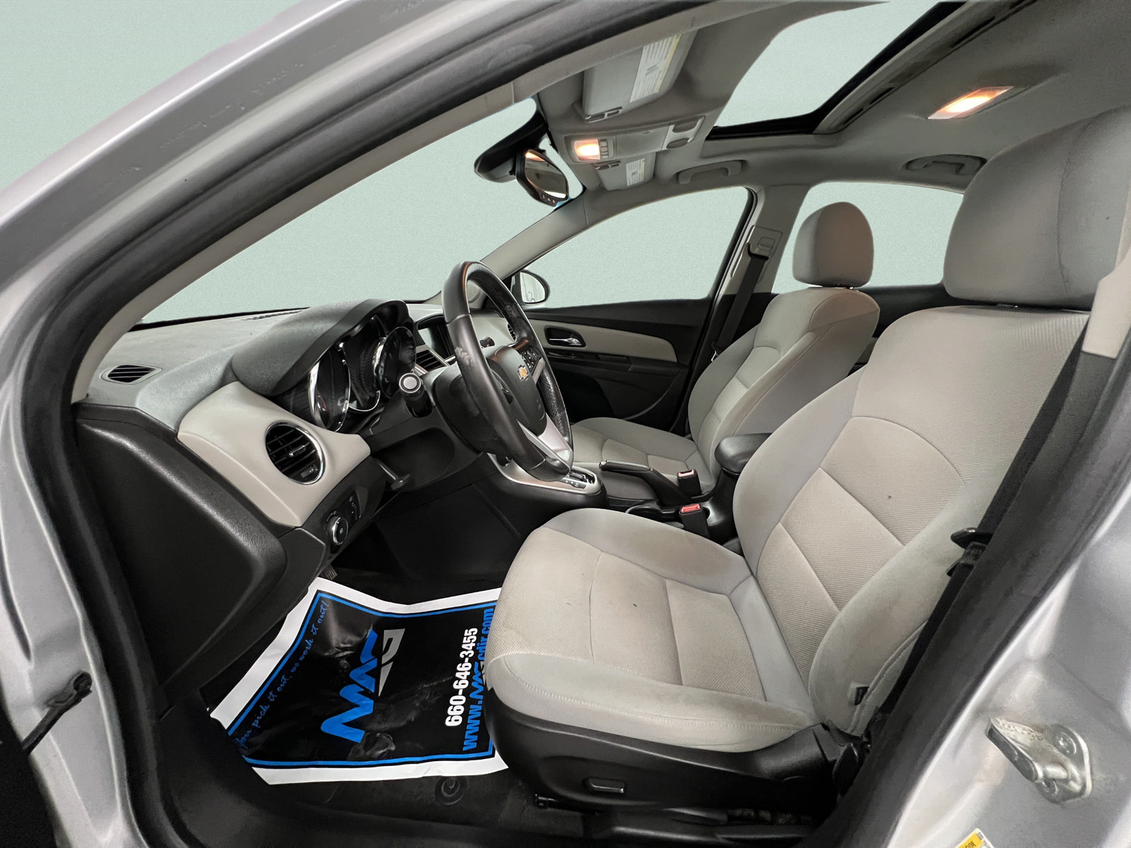 Used 2014 Chevrolet Cruze LT w/ All-Star Edition FWD image 13