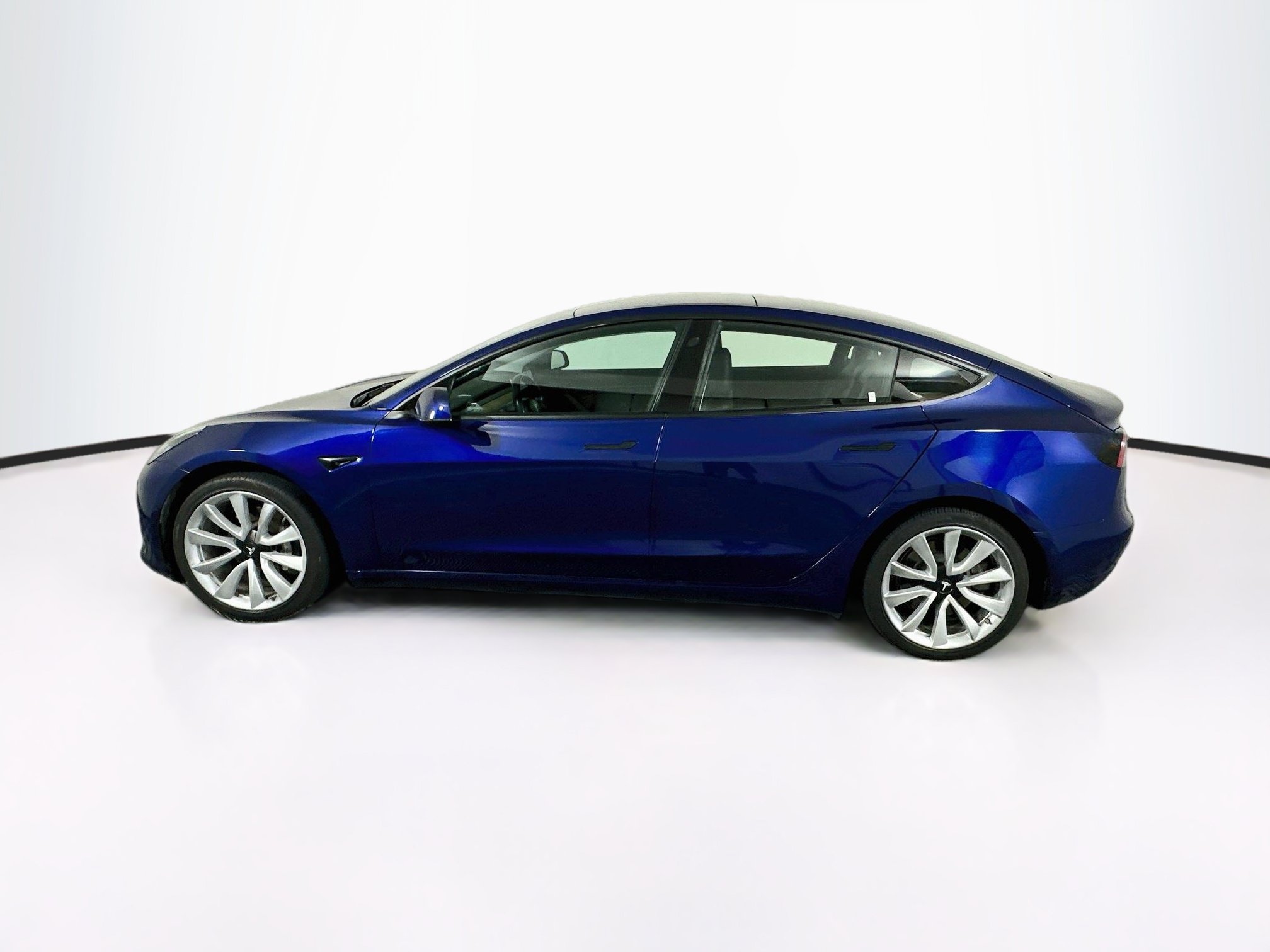 Used 2018 Tesla Model 3 Mid Range RWD image 4