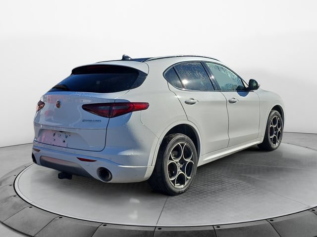 Used 2020 Alfa Romeo Stelvio Sport w/ Quick Order Package 22K Sport RWD image 5