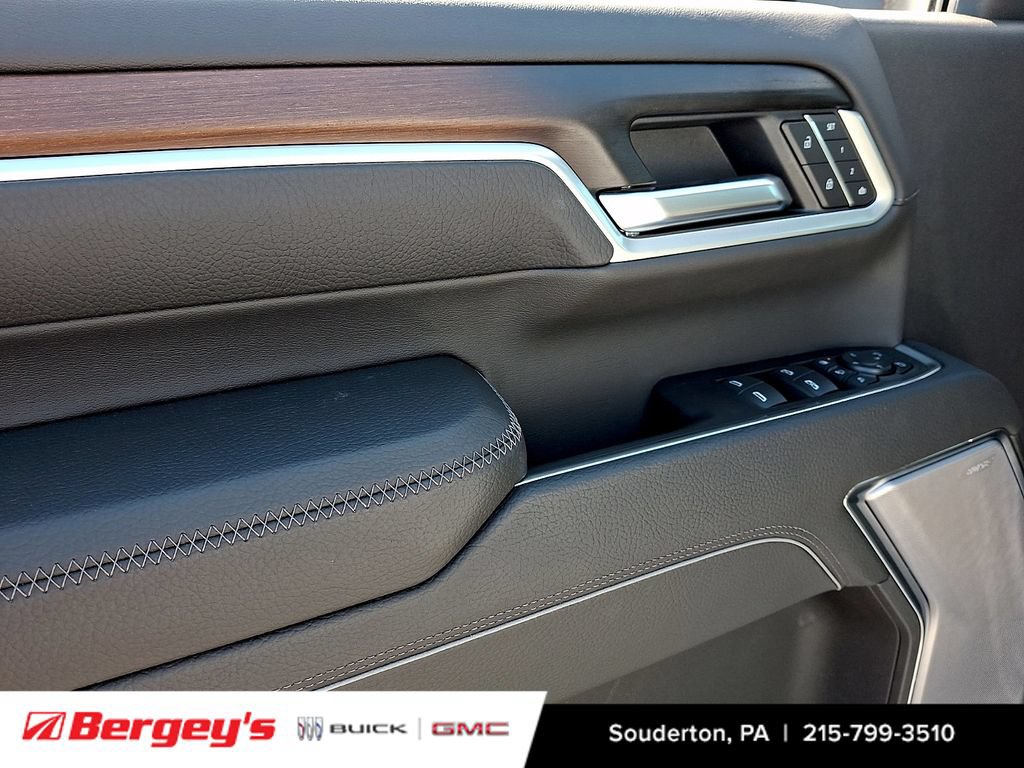 New 2026 GMC Sierra 2500 Denali w/ Denali Reserve Package AWD/4WD image 9