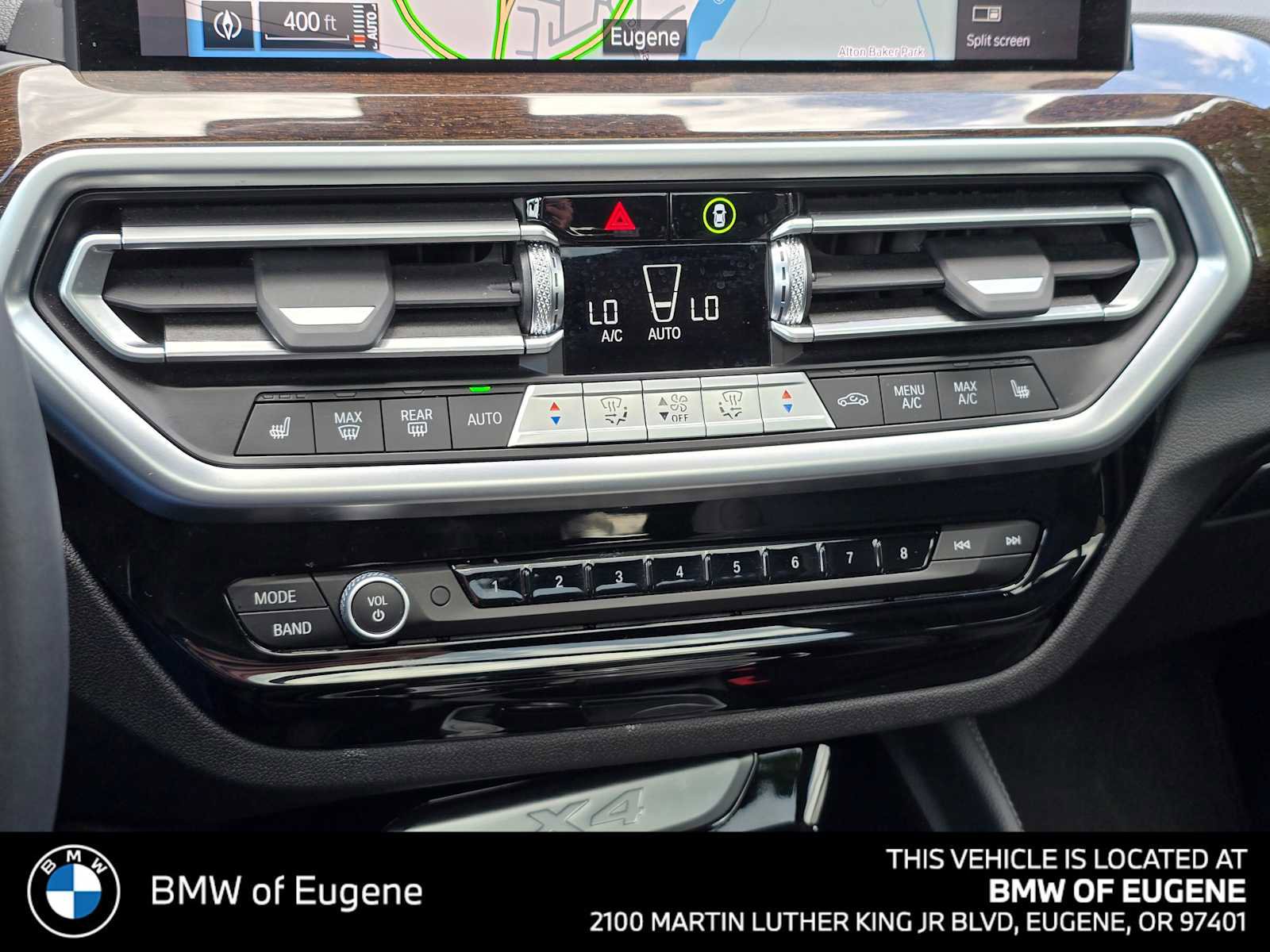 Used 2025 BMW X4 xDrive30i AWD/4WD image 27