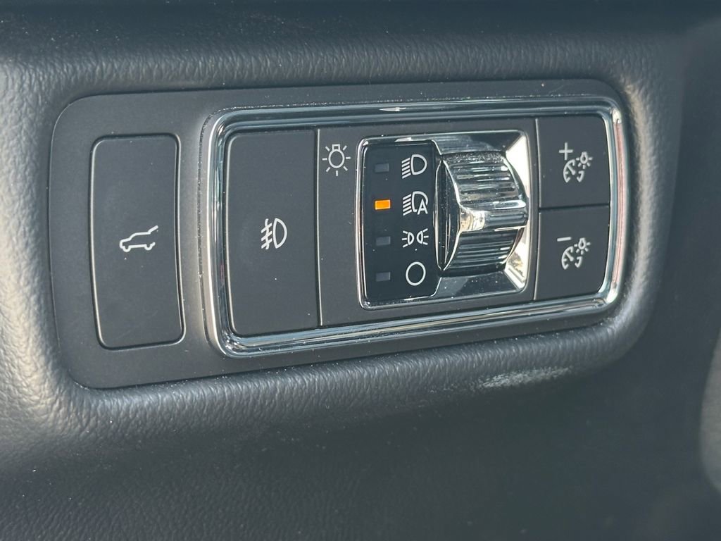 Used 2021 Lincoln Aviator Reserve w/ Equipment Group 201A AWD/4WD image 23