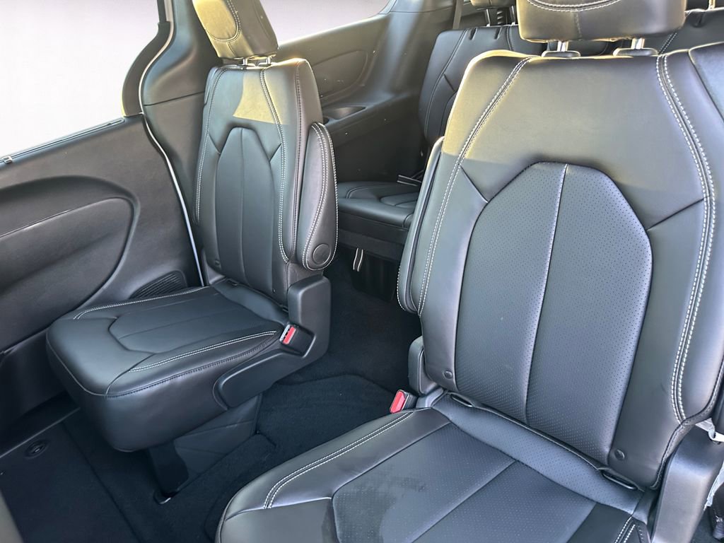 New 2026 Chrysler Voyager LX image 13