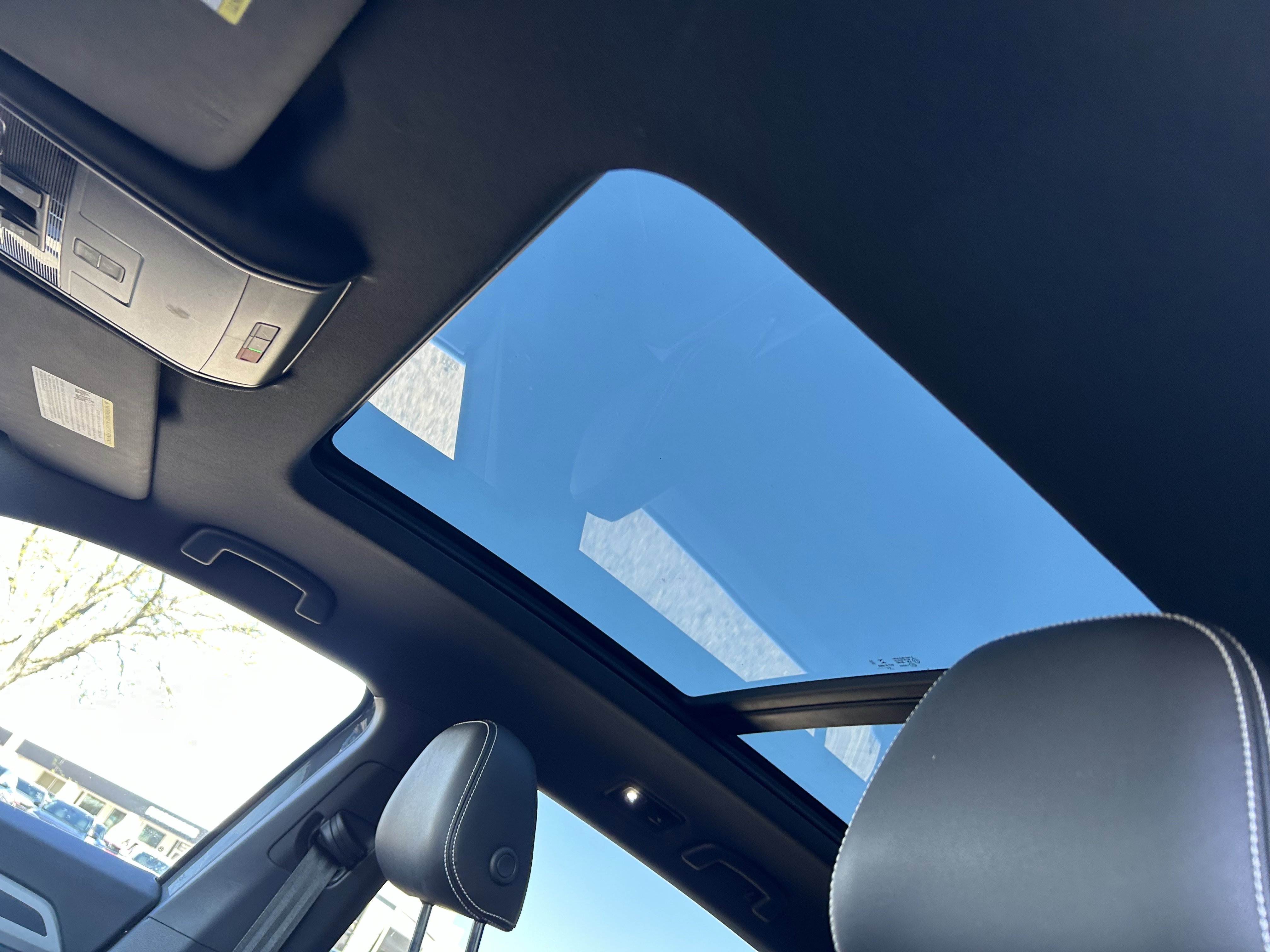 Certified 2023 Volkswagen Atlas Cross Sport SEL AWD/4WD image 24