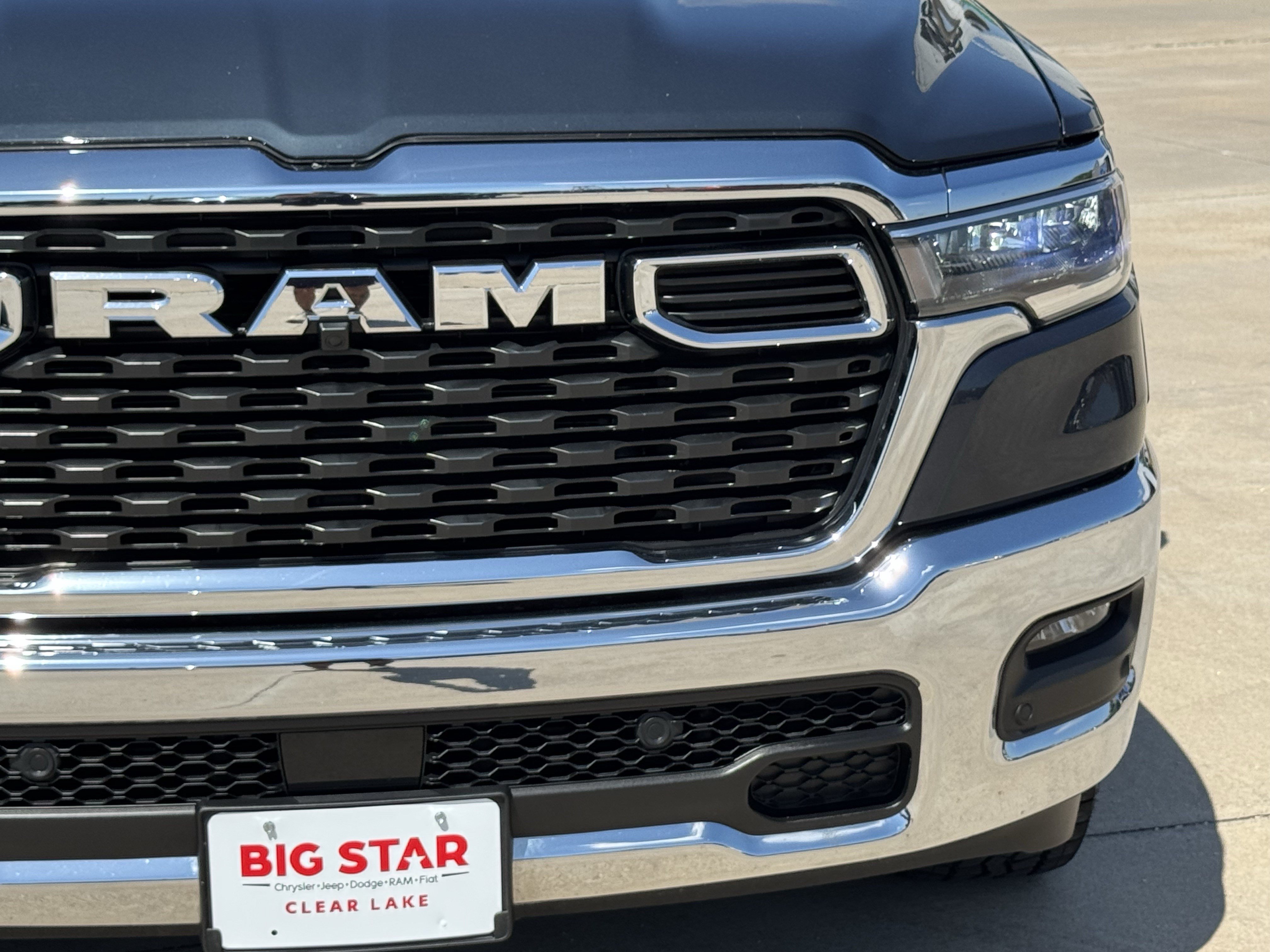 Used 2025 RAM 1500 Big Horn AWD/4WD image 5