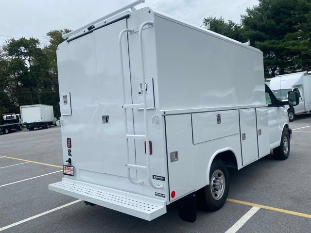 New 2025 Chevrolet Express 3500 w/ Power Convenience Package RWD image 11