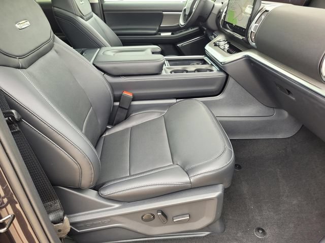 Used 2025 Ford Expedition Max Platinum AWD/4WD image 8