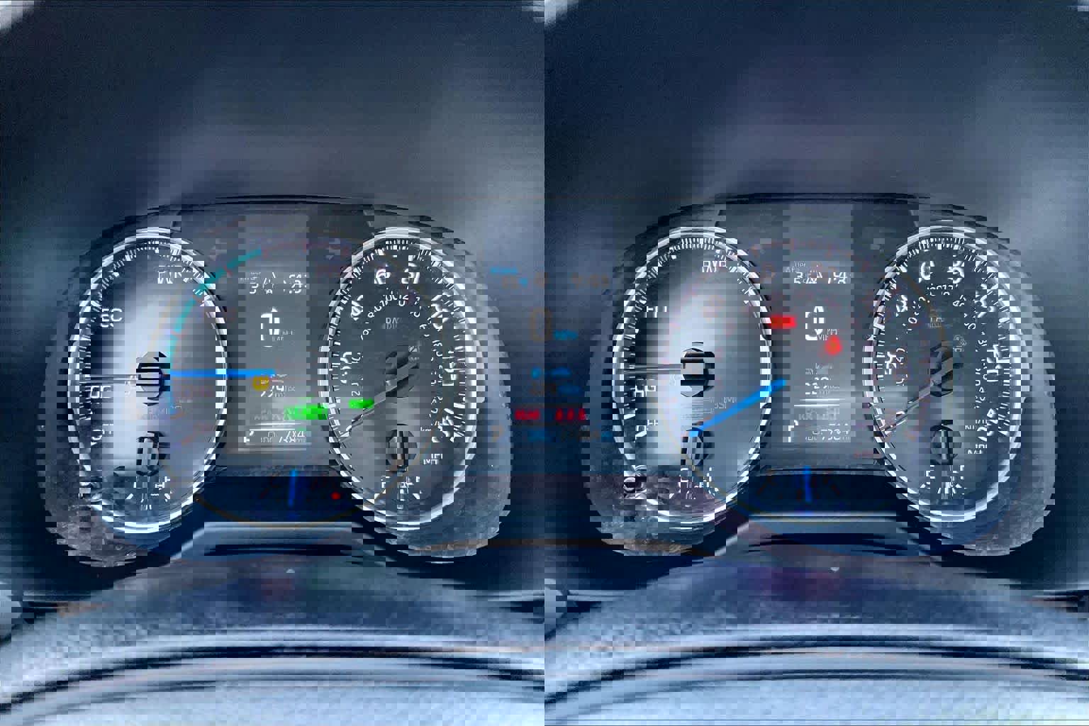 Used 2020 Toyota RAV4 XLE image 26