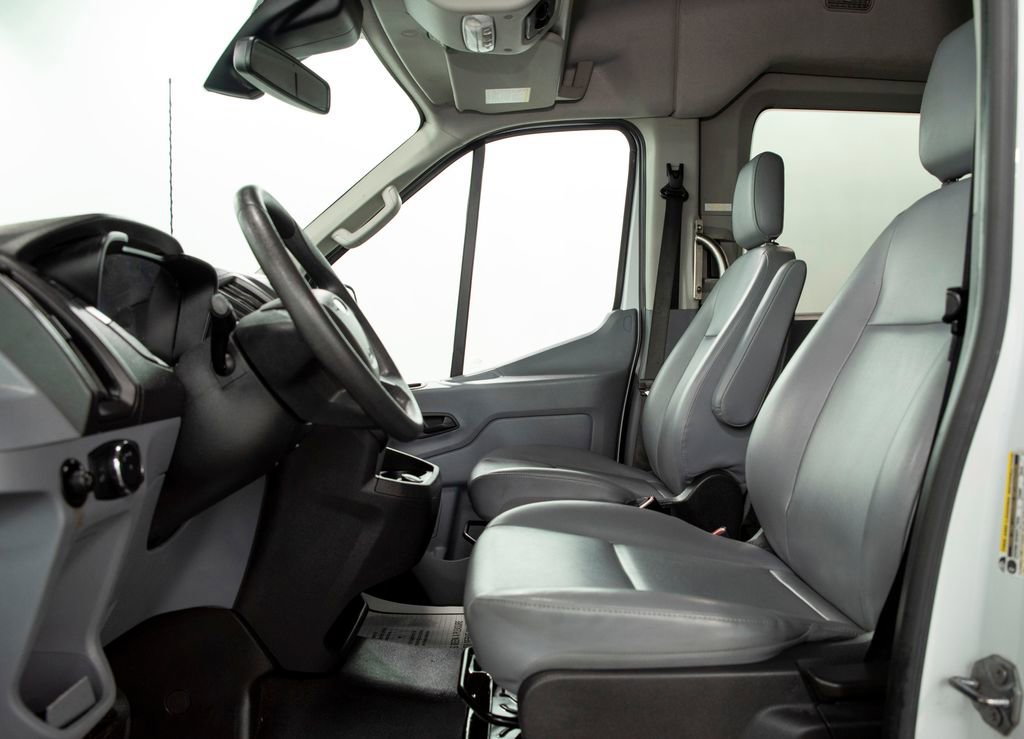 Used 2018 Ford Transit 350 XL image 10