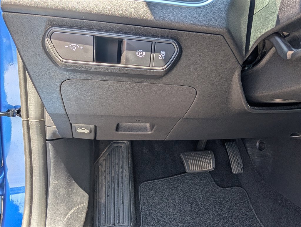 Used 2025 Kia K4 GT-Line w/ GT-Line Premium Package FWD image 13