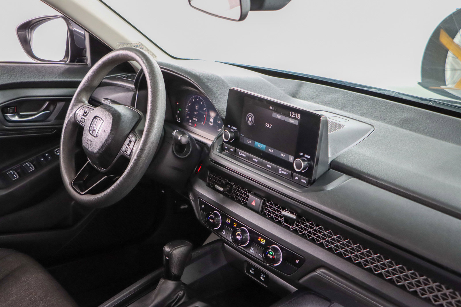 Used 2023 Honda Accord EX image 26