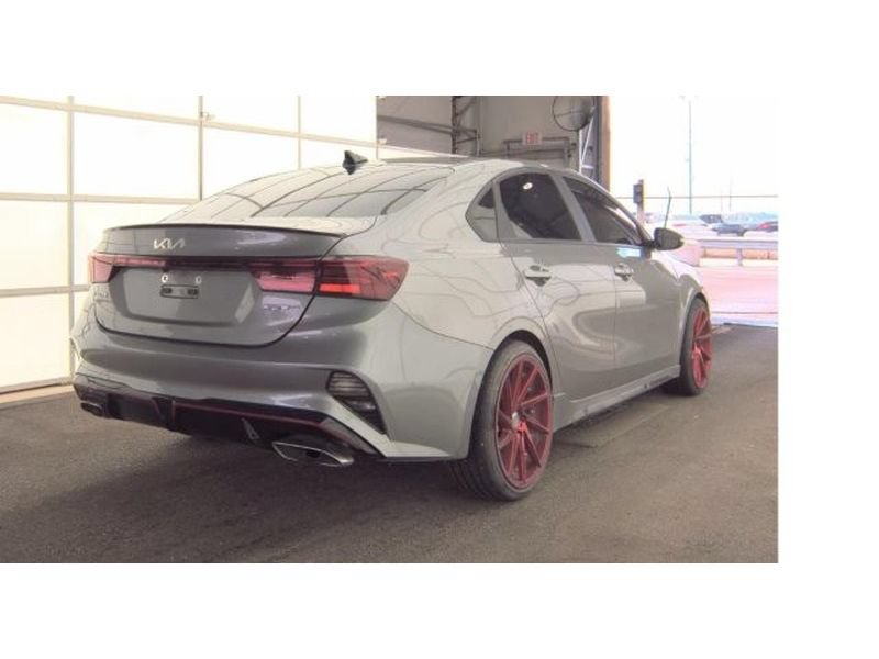 Used 2023 Kia Forte GT FWD image 3
