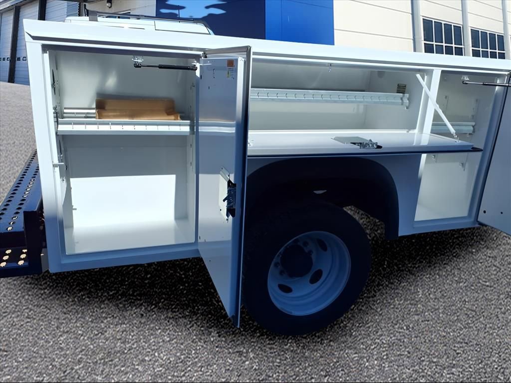 Used 2024 Ford F450 XL w/ Snow Plow Prep Package image 5