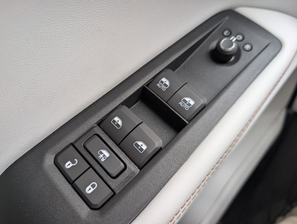 New 2026 Jeep Cherokee Overland AWD/4WD image 36